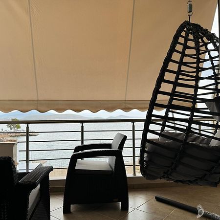Leon Sea View Apartment Sarandë エクステリア 写真