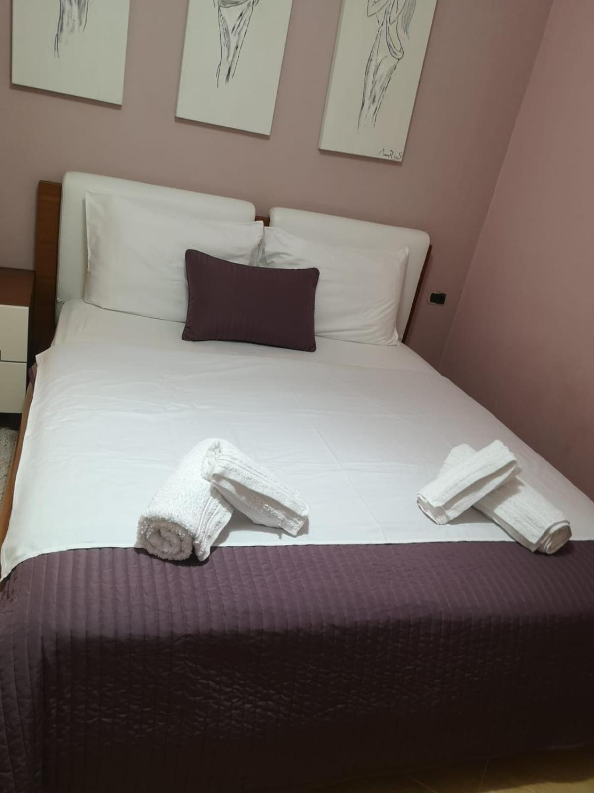 Leon Sea View Apartment Sarandë エクステリア 写真