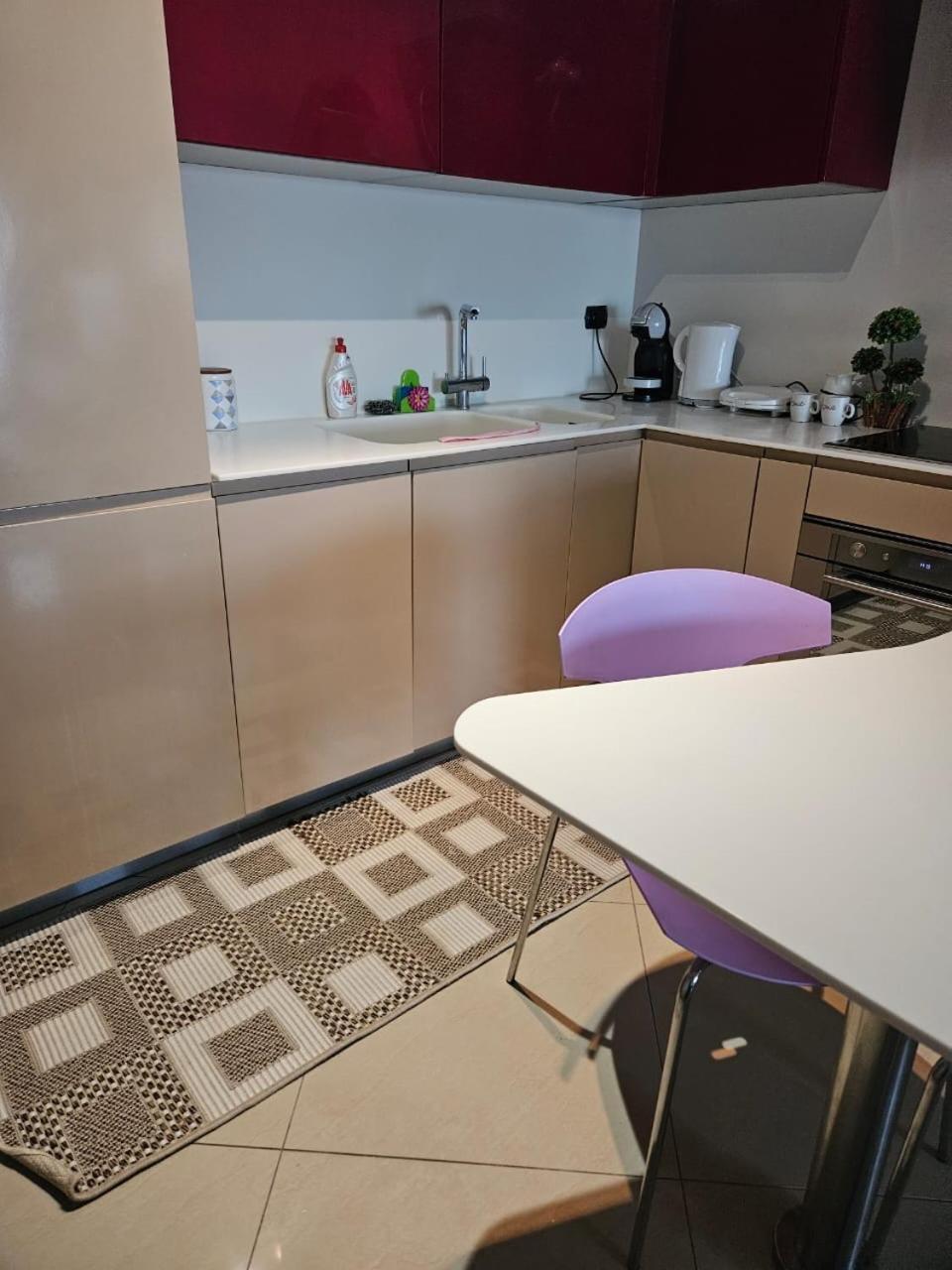 Leon Sea View Apartment Sarandë エクステリア 写真