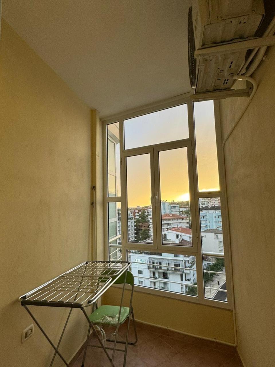 Leon Sea View Apartment Sarandë エクステリア 写真