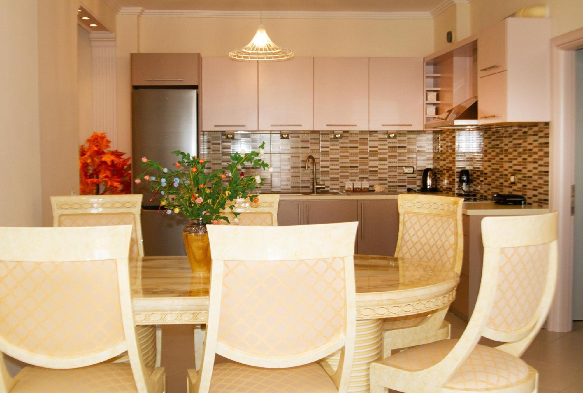Leon Sea View Apartment Sarandë エクステリア 写真