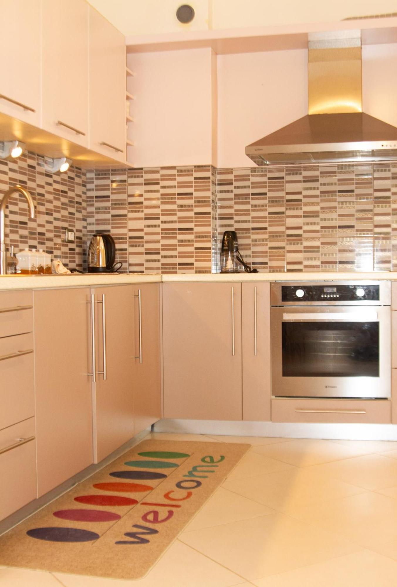 Leon Sea View Apartment Sarandë エクステリア 写真