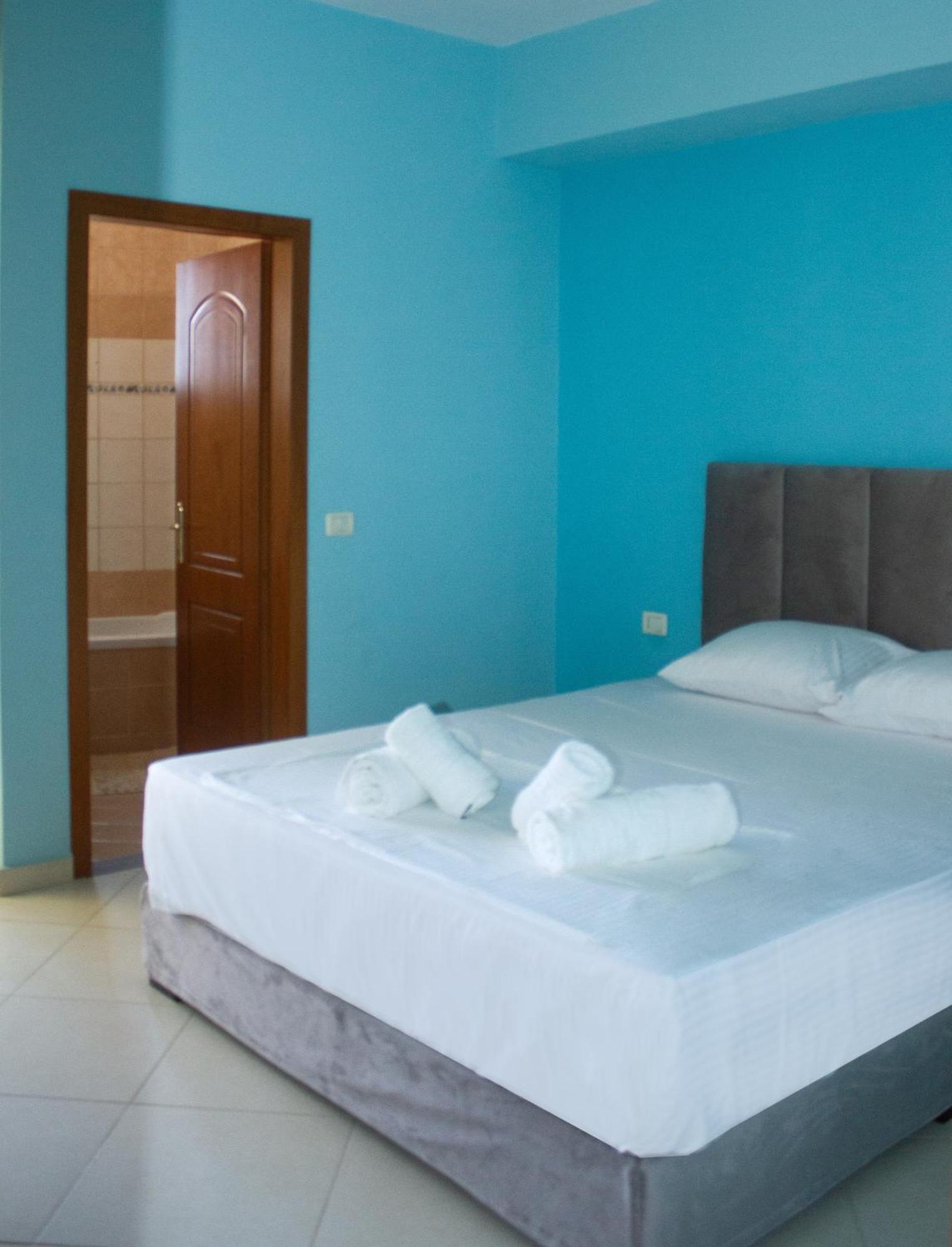 Leon Sea View Apartment Sarandë エクステリア 写真